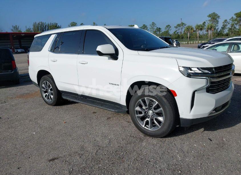2021 Chevrolet Tahoe 2WD LT (VIN 1GNSCNKD7MR386938) main photo