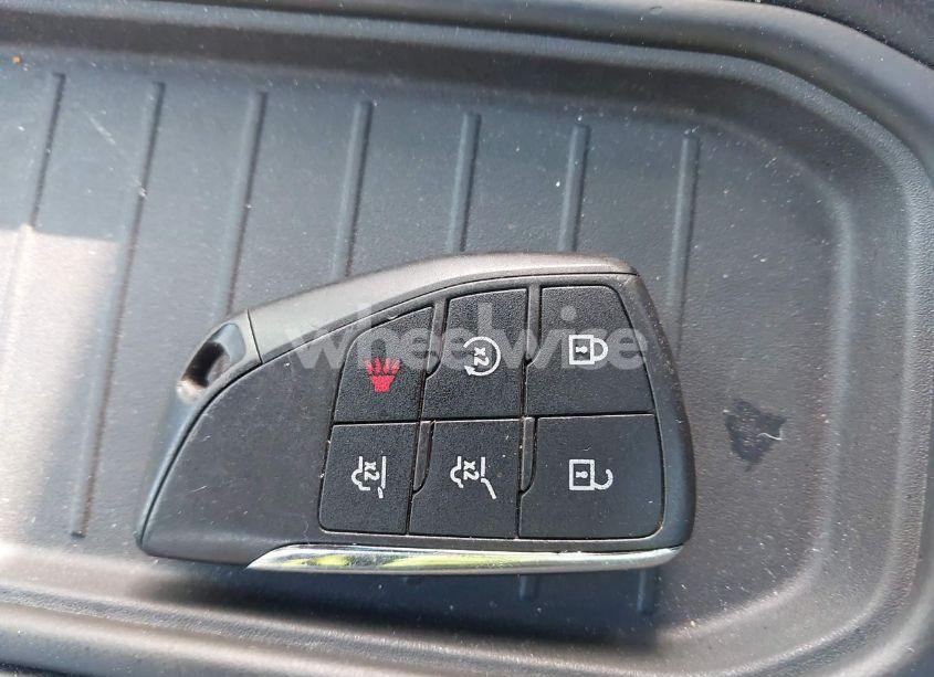 Photo 11 of 2021 Chevrolet Tahoe 2WD LT (VIN 1GNSCNKD7MR386938)