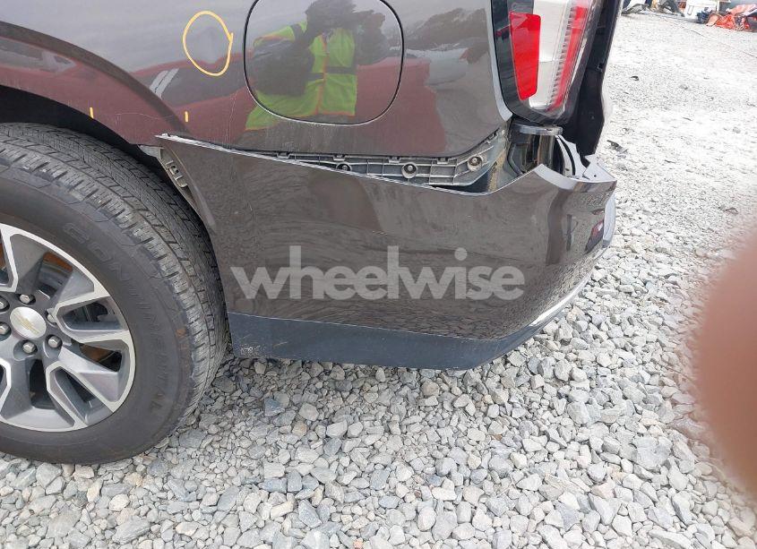 Photo 18 of 2021 Chevrolet Tahoe 2WD LT (VIN 1GNSCNKD7MR439900)