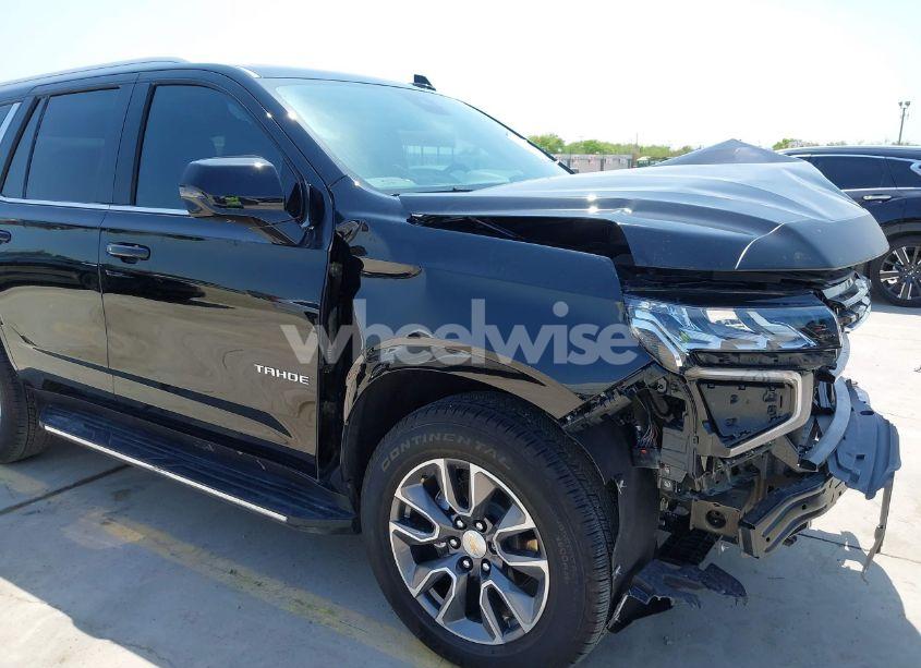 Photo 18 of 2024 Chevrolet Tahoe 2WD LT (VIN 1GNSCNKD7RR374098)