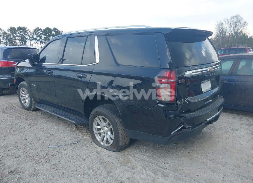 Photo 3 of 2021 Chevrolet Tahoe 2WD LT (VIN 1GNSCNKD8MR248213)