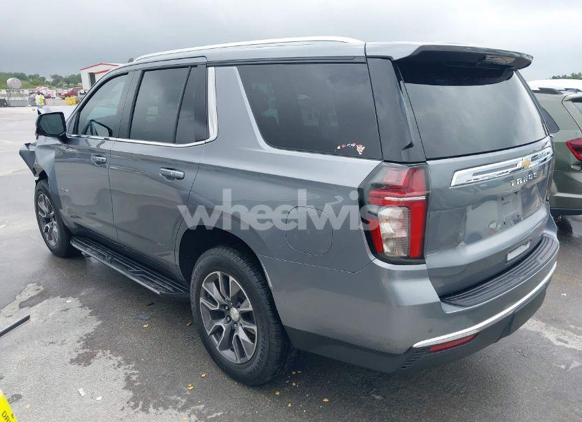 Photo 3 of 2022 Chevrolet Tahoe 2WD LT (VIN 1GNSCNKD8NR282251)