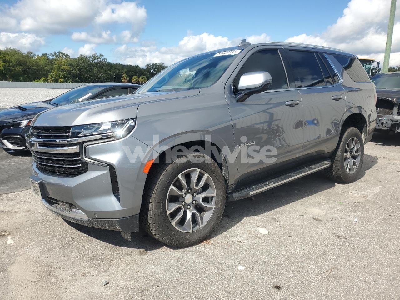 2021 CHEVROLET TAHOE C1500 LT (VIN 1GNSCNKD9MR120501) main photo