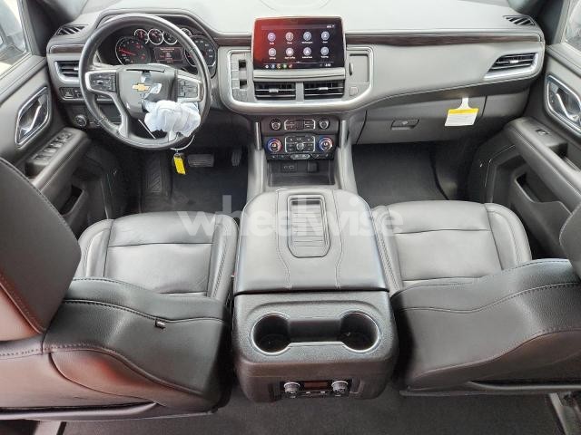 Photo 7 of 2021 CHEVROLET TAHOE C1500 LT (VIN 1GNSCNKDXMR295260)