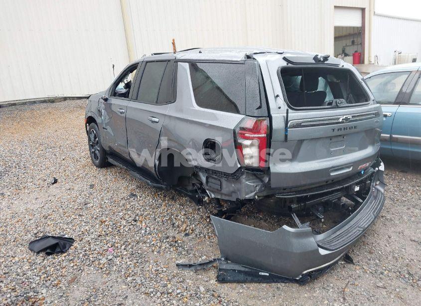 Photo 3 of 2021 Chevrolet Tahoe 2WD RST (VIN 1GNSCRKD0MR233079)