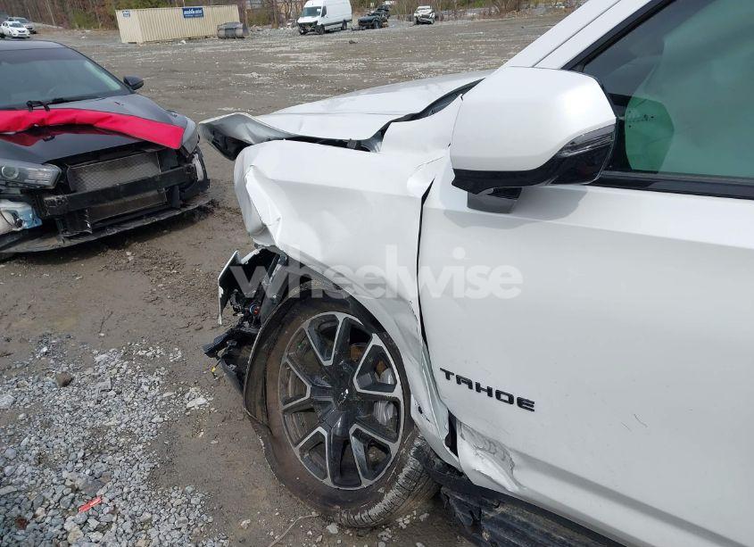 Photo 6 of 2024 Chevrolet Tahoe 2WD RST (VIN 1GNSCRKD5RR388203)