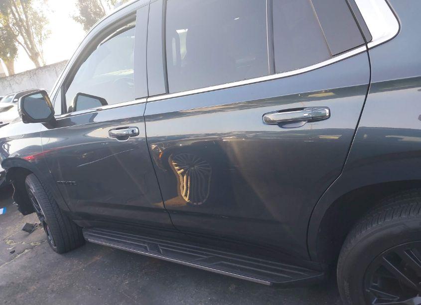 Photo 15 of 2021 Chevrolet Tahoe 2WD PREMIER (VIN 1GNSCSKD0MR167009)