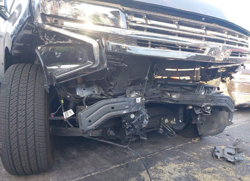 Photo 18 of 2021 Chevrolet Tahoe 2WD PREMIER (VIN 1GNSCSKD0MR167009)