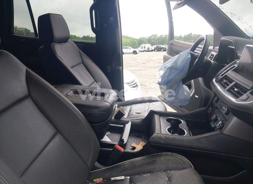 Photo 5 of 2024 Chevrolet Tahoe 2WD PREMIER (VIN 1GNSCSKD2RR194767)