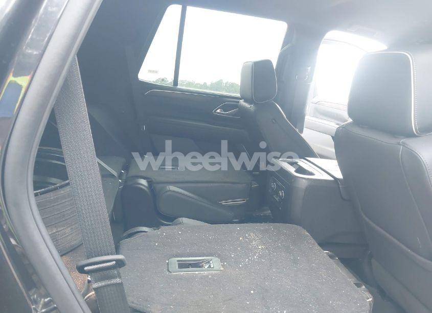 Photo 8 of 2024 Chevrolet Tahoe 2WD PREMIER (VIN 1GNSCSKD2RR194767)