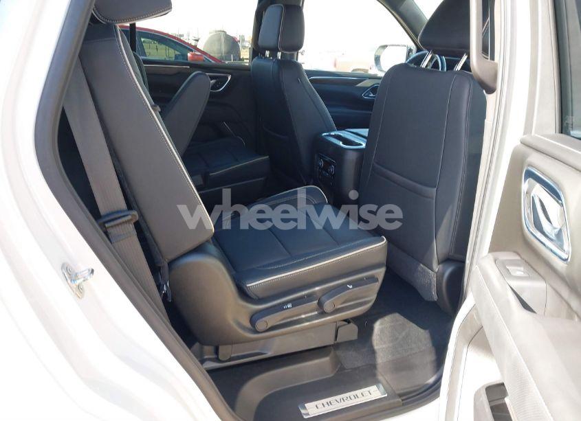 Photo 8 of 2021 Chevrolet Tahoe 2WD PREMIER (VIN 1GNSCSKD5MR256543)