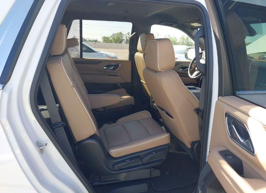 Photo 8 of 2021 Chevrolet Tahoe 2WD PREMIER (VIN 1GNSCSKD5MR351166)