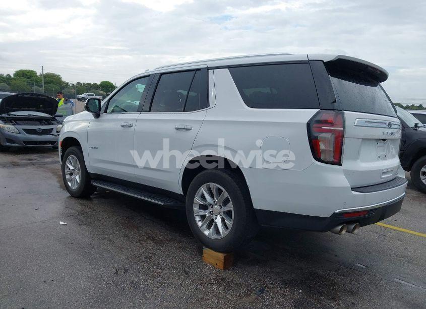 Photo 3 of 2021 Chevrolet Tahoe 2WD PREMIER (VIN 1GNSCSKD5MR357937)