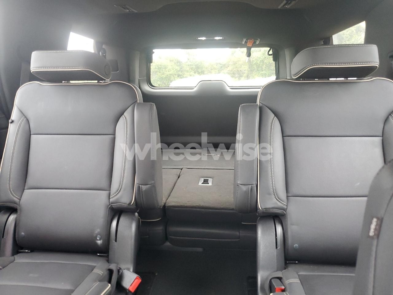 Photo 10 of 2023 CHEVROLET TAHOE C1500 PREMIER (VIN 1GNSCSKD5PR133510)