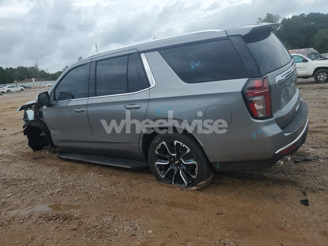 Photo 2 of 2023 CHEVROLET TAHOE C1500 PREMIER (VIN 1GNSCSKD5PR133510)