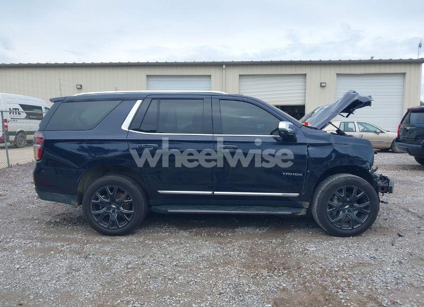 Photo 14 of 2021 Chevrolet Tahoe 2WD PREMIER (VIN 1GNSCSKD6MR102181)