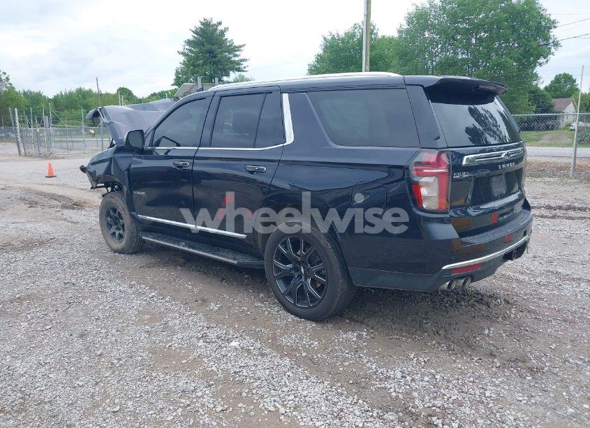 Photo 3 of 2021 Chevrolet Tahoe 2WD PREMIER (VIN 1GNSCSKD6MR102181)