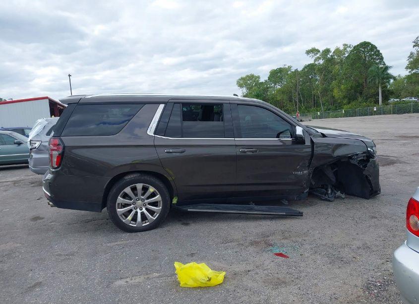 Photo 13 of 2021 Chevrolet Tahoe 2WD PREMIER (VIN 1GNSCSKD6MR156919)