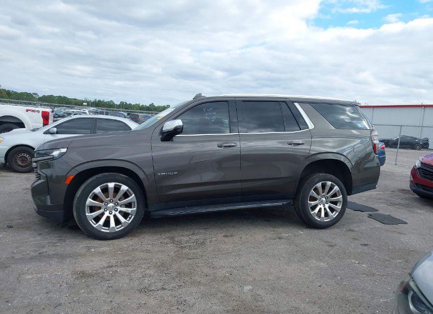 Photo 14 of 2021 Chevrolet Tahoe 2WD PREMIER (VIN 1GNSCSKD6MR156919)