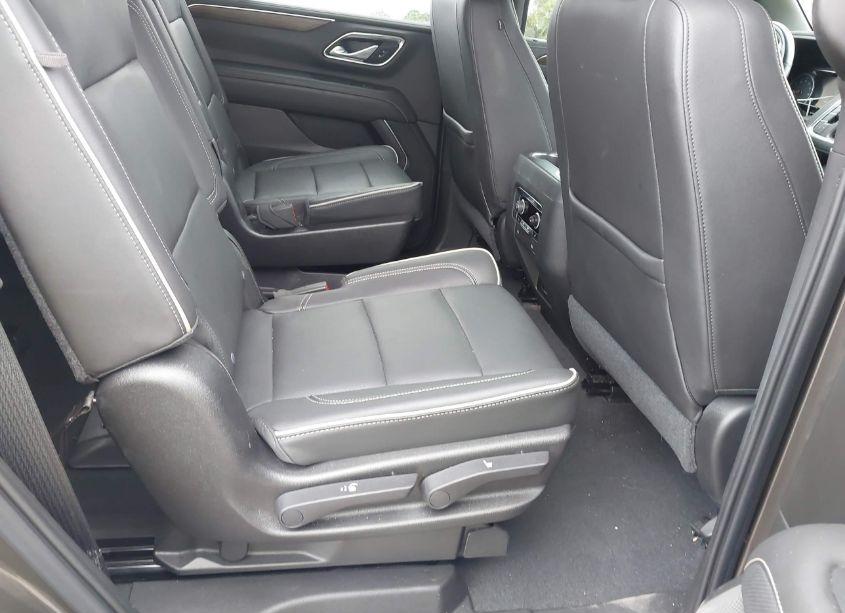 Photo 8 of 2021 Chevrolet Tahoe 2WD PREMIER (VIN 1GNSCSKD6MR156919)