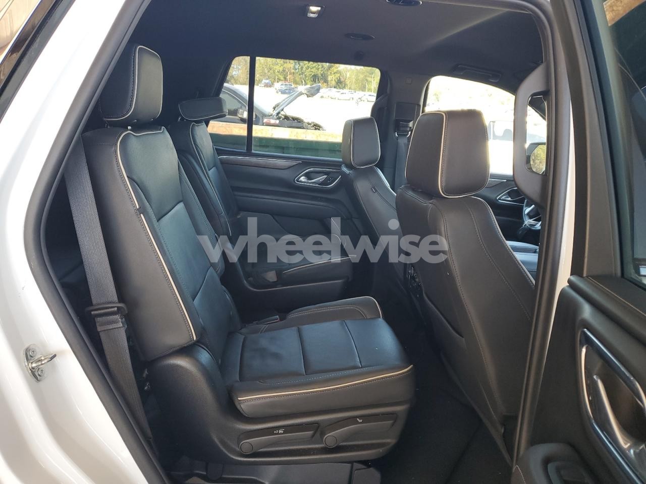 Photo 10 of 2023 CHEVROLET TAHOE C1500 PREMIER (VIN 1GNSCSKD6PR311294)