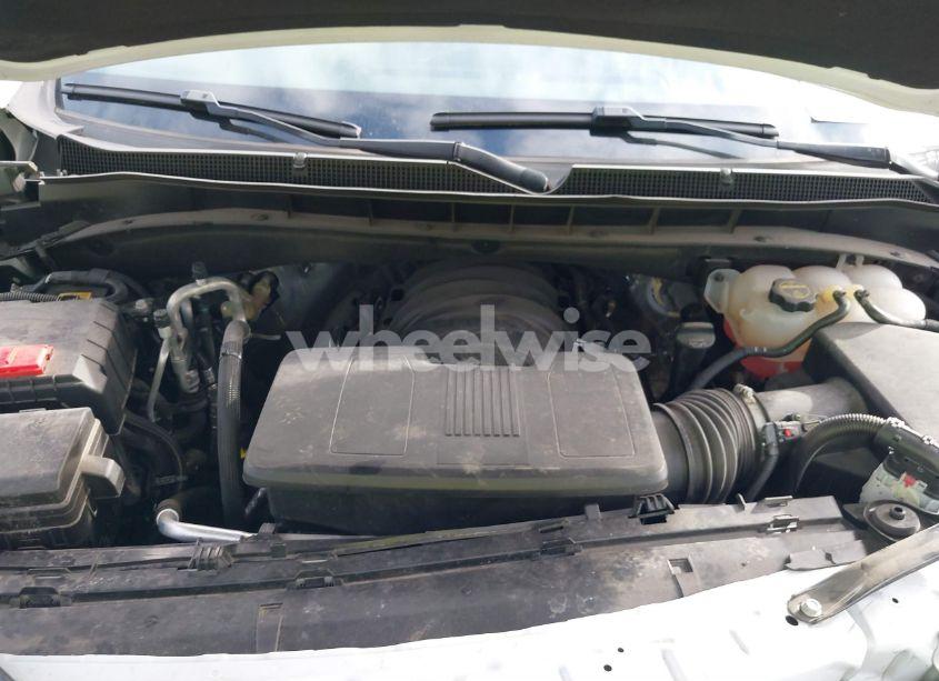 Photo 10 of 2024 Chevrolet Tahoe 2WD PREMIER (VIN 1GNSCSKD6RR186395)