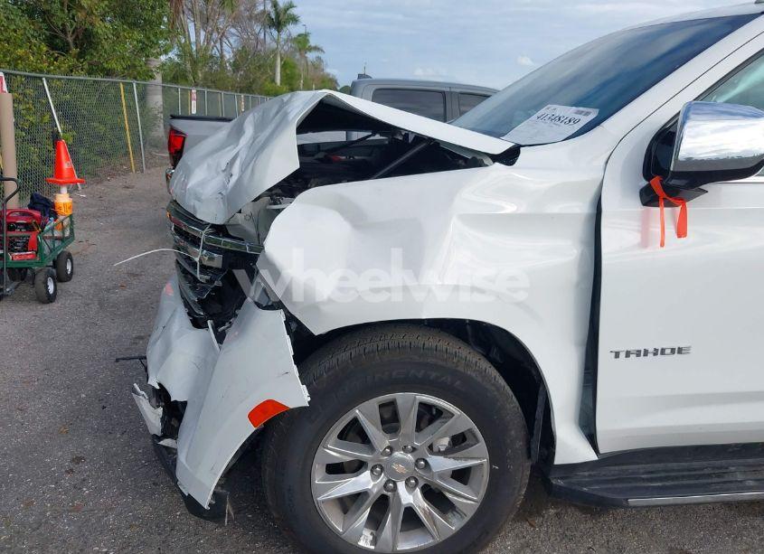 Photo 18 of 2024 Chevrolet Tahoe 2WD PREMIER (VIN 1GNSCSKD6RR186395)