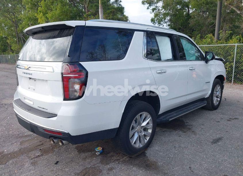 Photo 4 of 2024 Chevrolet Tahoe 2WD PREMIER (VIN 1GNSCSKD6RR186395)