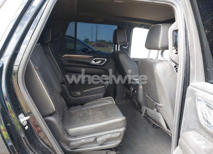 Photo 8 of 2021 Chevrolet Tahoe 2WD PREMIER (VIN 1GNSCSKD9MR103177)