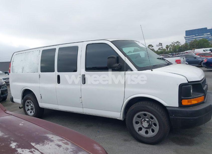 Photo 13 of 2014 Chevrolet Express 1500 LS (VIN 1GNSGBF43E1184305)