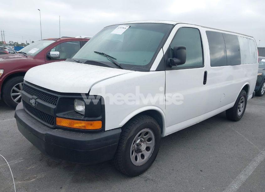Photo 2 of 2014 Chevrolet Express 1500 LS (VIN 1GNSGBF43E1184305)