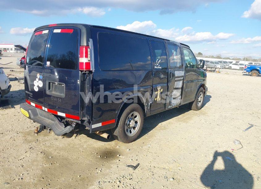 Photo 4 of 2014 Chevrolet Express 1500 LS (VIN 1GNSGBF4XE1104627)