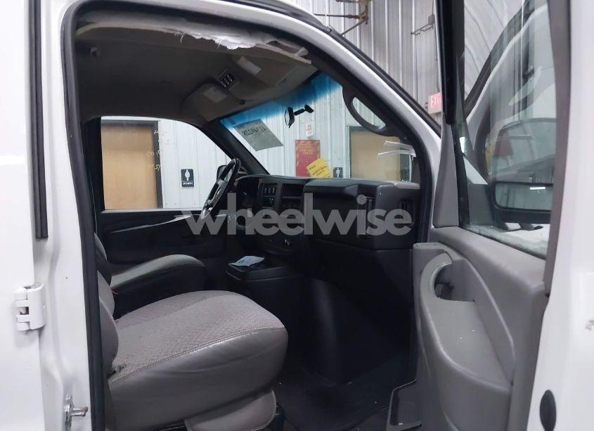 Photo 5 of 2011 Chevrolet Express 1500 LT (VIN 1GNSHCF44B1100037)