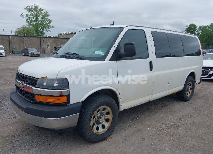 Photo 2 of 2014 Chevrolet Express 1500 LT (VIN 1GNSHCF45E1120480)