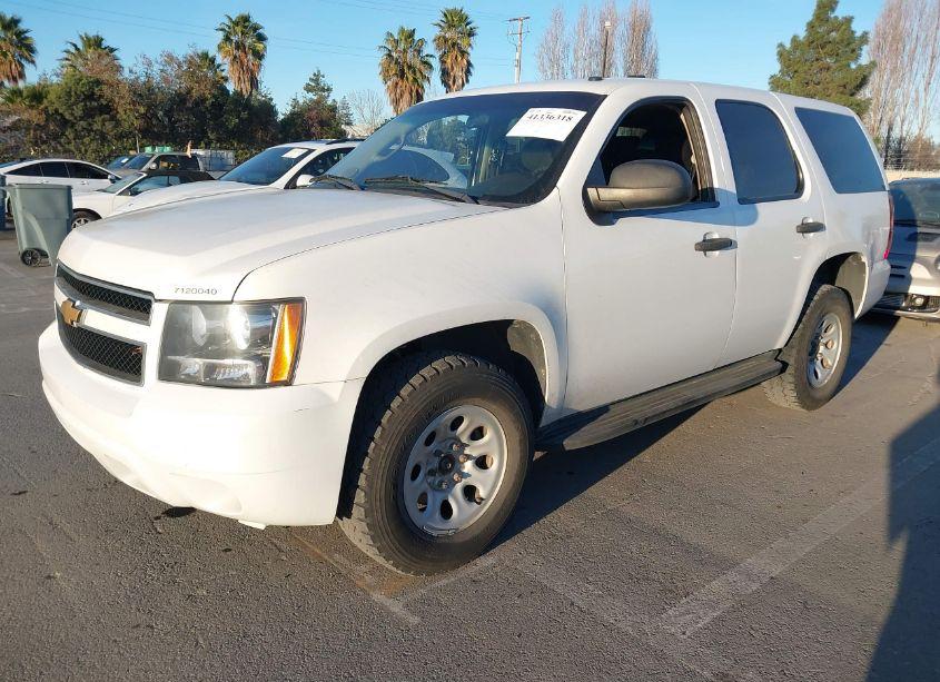 Photo 2 of 2013 Chevrolet Tahoe COMMERCIAL FLEET (VIN 1GNSK2E01DR335154)