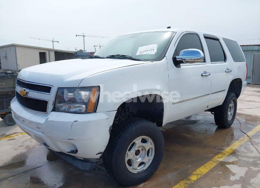 Photo 2 of 2012 Chevrolet Tahoe COMMERCIAL FLEET (VIN 1GNSK2E03CR162431)