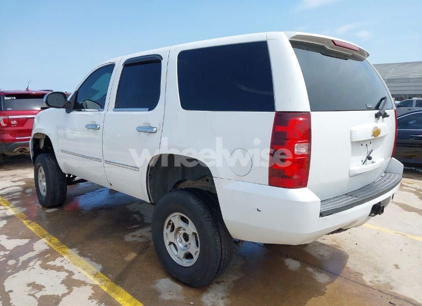 Photo 3 of 2012 Chevrolet Tahoe COMMERCIAL FLEET (VIN 1GNSK2E03CR162431)
