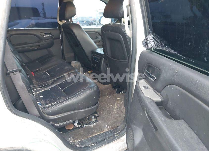 Photo 8 of 2012 Chevrolet Tahoe COMMERCIAL FLEET (VIN 1GNSK2E09CR291290)