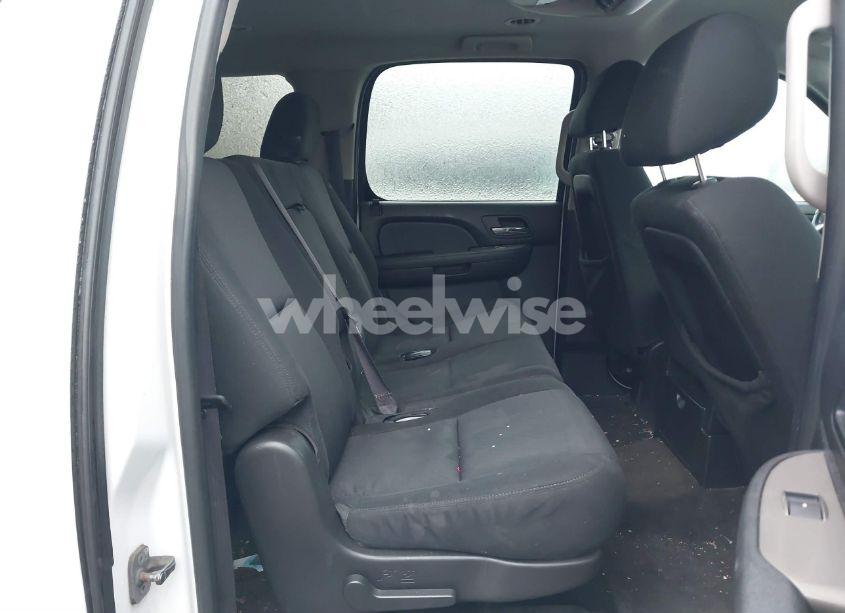 Photo 8 of 2012 Chevrolet Suburban 1500 COMMERCIAL FLEET (VIN 1GNSK5E77CR114350)