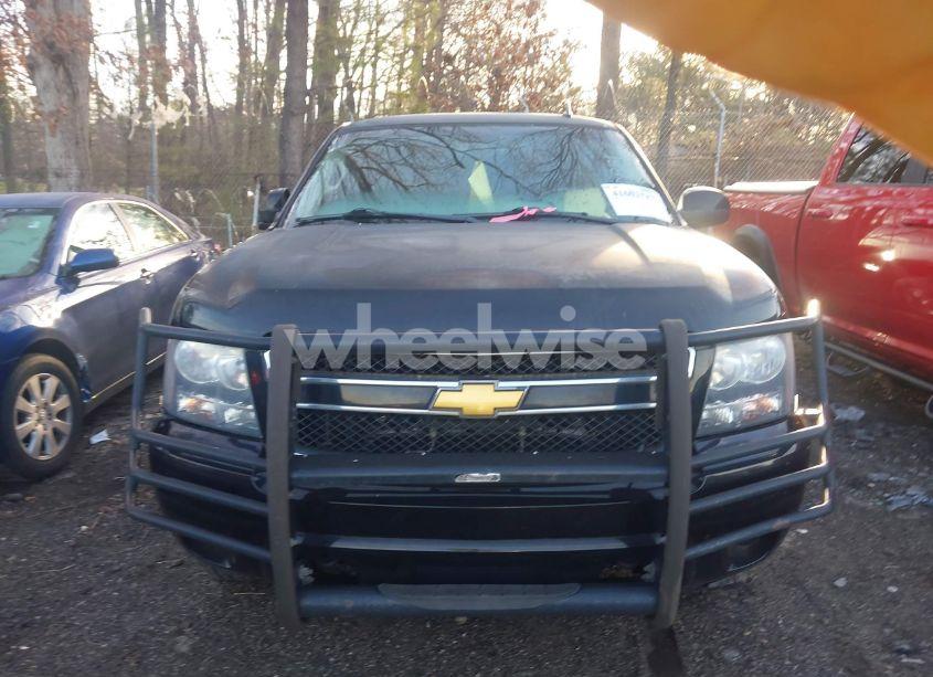 Photo 12 of 2014 Chevrolet Tahoe LS (VIN 1GNSKAE00ER162786)
