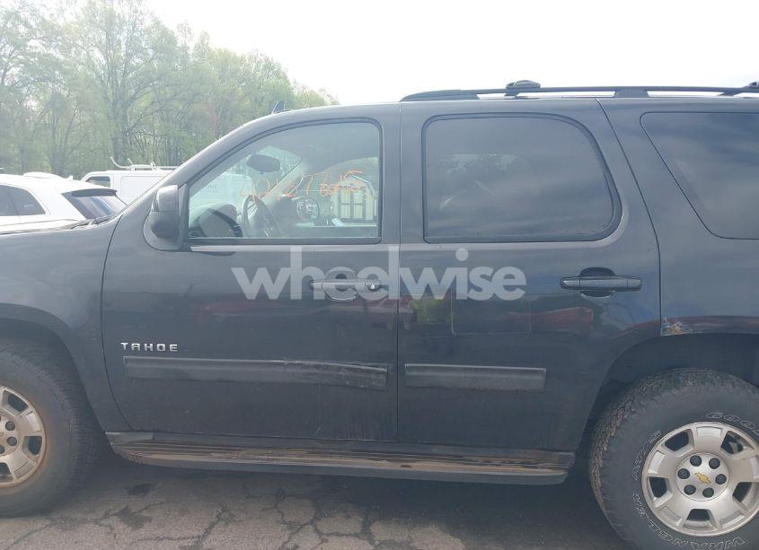 Photo 14 of 2011 Chevrolet Tahoe LS (VIN 1GNSKAE01BR294886)