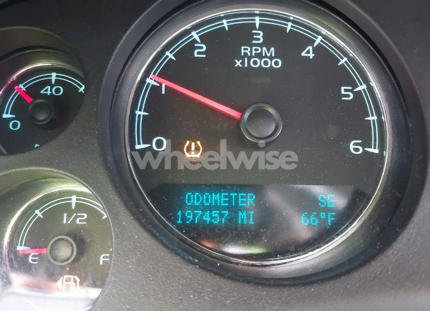 Photo 15 of 2011 Chevrolet Tahoe LS (VIN 1GNSKAE01BR294886)