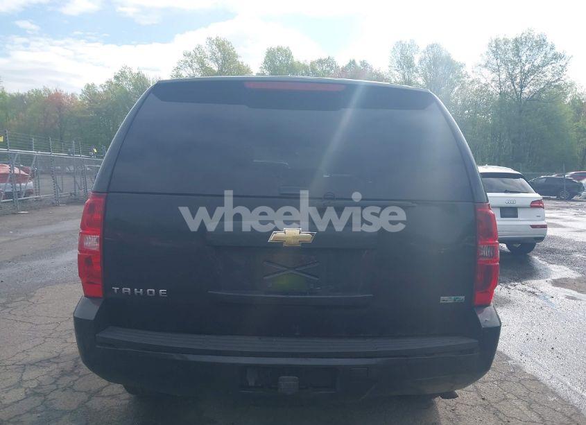 Photo 16 of 2011 Chevrolet Tahoe LS (VIN 1GNSKAE01BR294886)