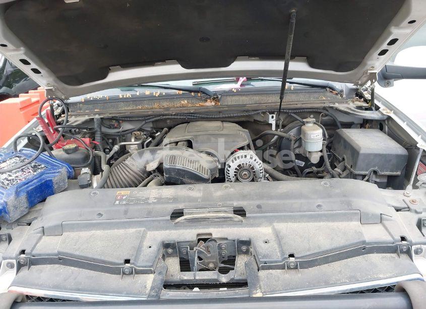 Photo 10 of 2014 Chevrolet Tahoe LS (VIN 1GNSKAE01ER160917)