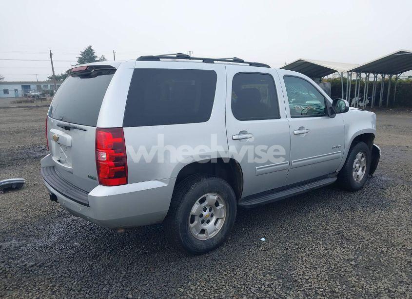 Photo 4 of 2011 Chevrolet Tahoe LS (VIN 1GNSKAE02BR321268)