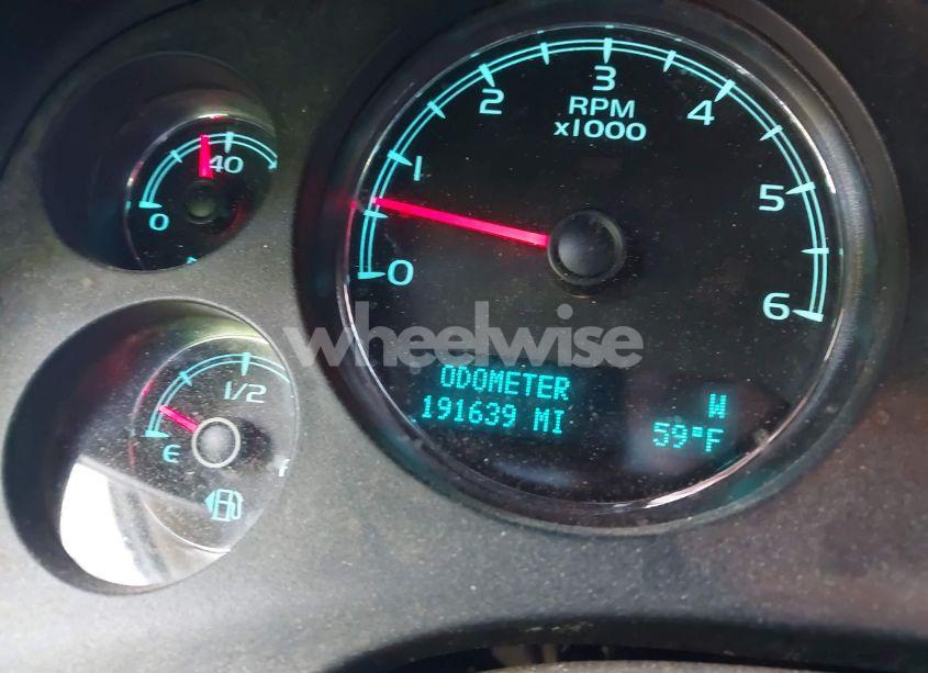 Photo 15 of 2011 Chevrolet Tahoe LS (VIN 1GNSKAE03BR105638)