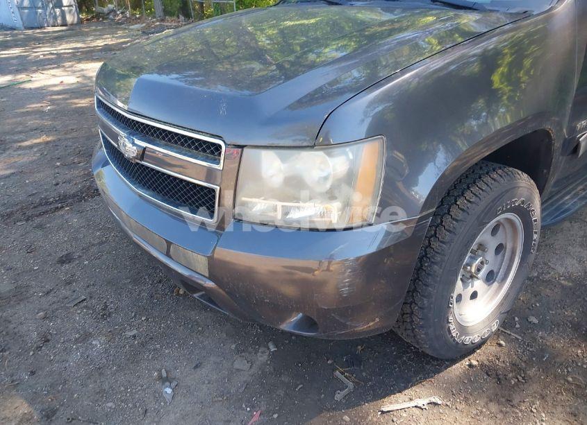 Photo 6 of 2011 Chevrolet Tahoe LS (VIN 1GNSKAE03BR105638)