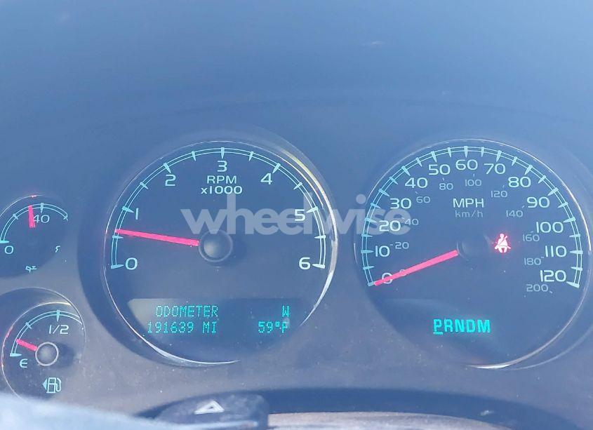 Photo 7 of 2011 Chevrolet Tahoe LS (VIN 1GNSKAE03BR105638)