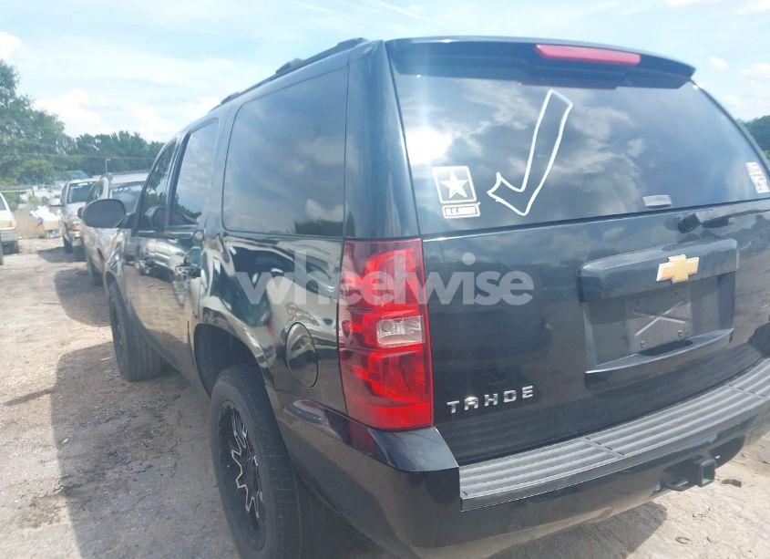 Photo 3 of 2012 Chevrolet Tahoe LS (VIN 1GNSKAE03CR161838)