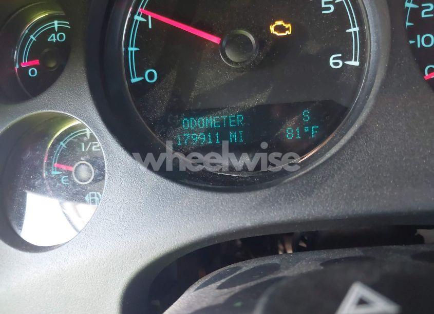 Photo 7 of 2012 Chevrolet Tahoe LS (VIN 1GNSKAE03CR161838)